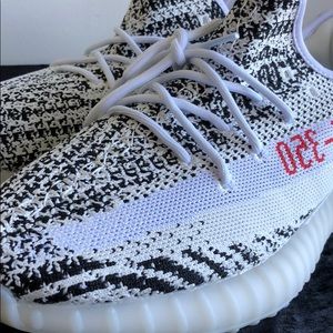 Adidas Yeezy boost 350 v2 zebra